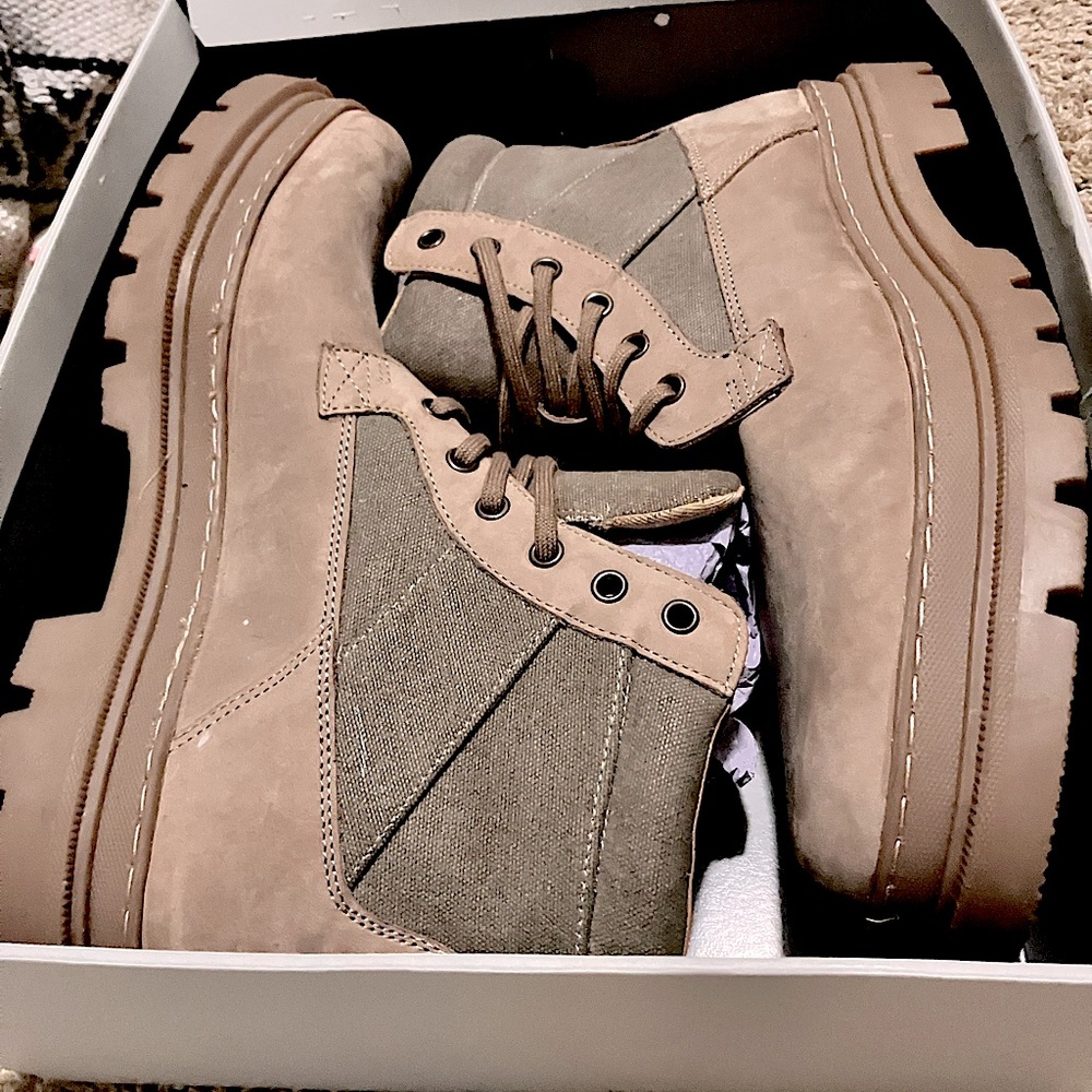 Men’s restoration dress boots